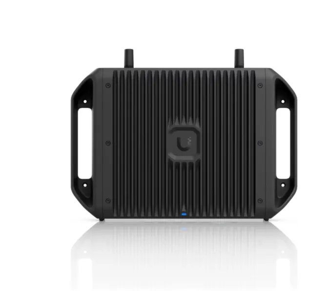 UniFi Cloud Gateway Industrial | Gateway 10 GbE Ruggerizado Sin Ventilador · Wi-Fi 7 Integrado · 270W PoE · Suite UniFi Completa · -30°C a 50°C