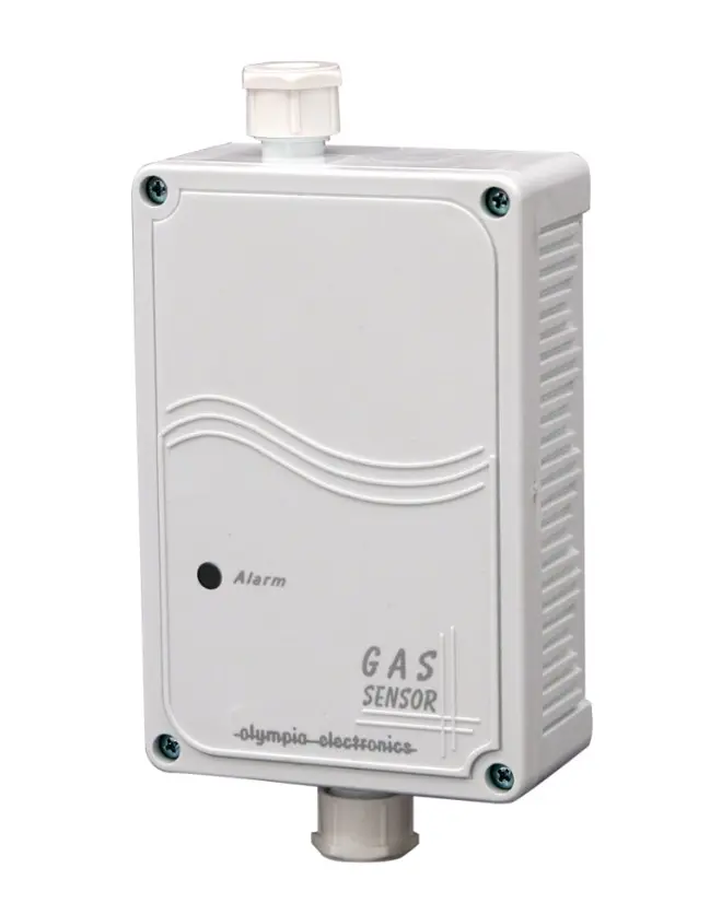 Sensor de Gas-LP Olympia BS-685. Este detector es resistente al agua con certificación IP65 y opera en un rango de voltaje de 10-30 V DC/AC. Incluye LED de alerta. Dimensiones 150x85x43 mm. Cobertura de 16 m². Cumple con las normativas CE y EN54.